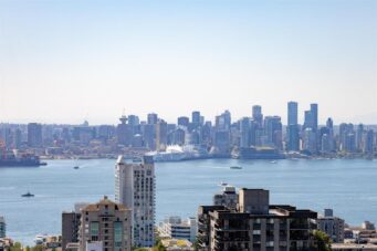 #1506 – 135 E. 13th Street